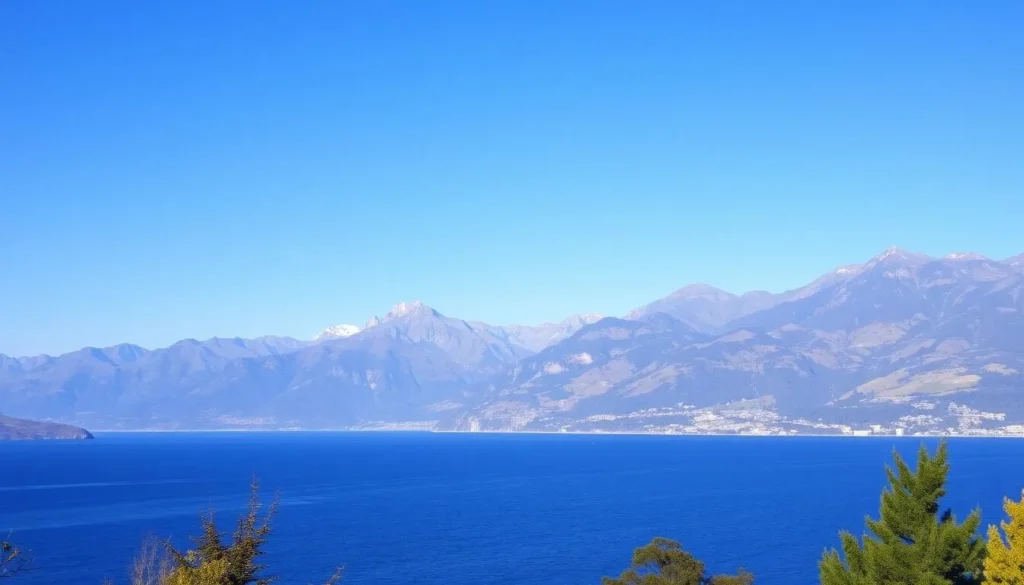 Image of Lake Geneva with surrounding mountains