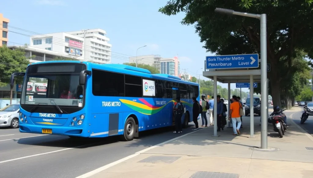 Trans Metro Pekanbaru bus on a main street with passengers boarding